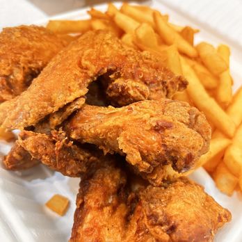 Fried chicken wing's and french fries